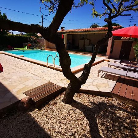 Gites Avec Grande Piscine Et Sa Terrasse Privative Bernis Kültér fotó