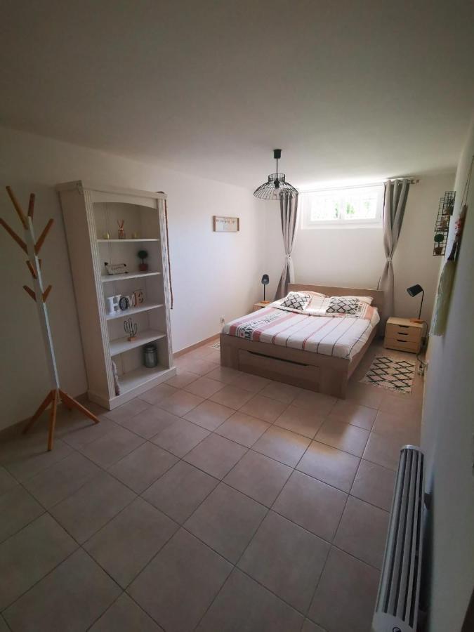 Gites Avec Grande Piscine Et Sa Terrasse Privative Bernis Kültér fotó