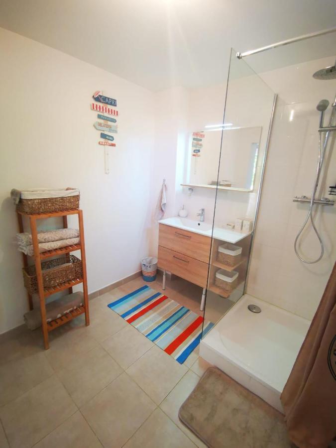 Gites Avec Grande Piscine Et Sa Terrasse Privative Bernis Kültér fotó