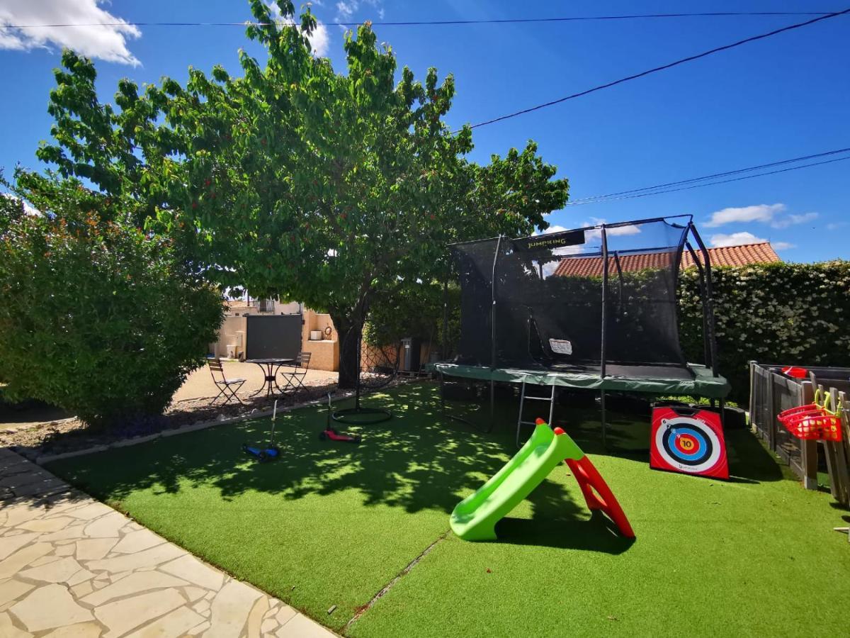 Gites Avec Grande Piscine Et Sa Terrasse Privative Bernis Kültér fotó