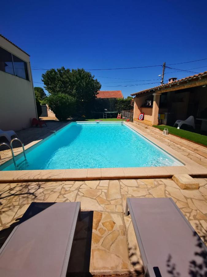 Gites Avec Grande Piscine Et Sa Terrasse Privative Bernis Kültér fotó